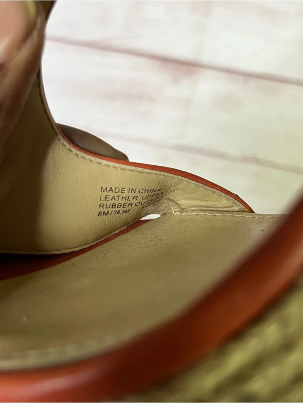 Michael Kors Salmon Color T Strap Open‎ Toe Wedge Sandal Size 8